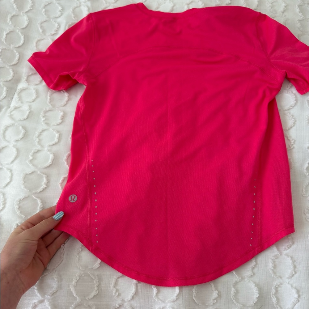 lululemon athletica Bright Pink Short Sleeve Tee